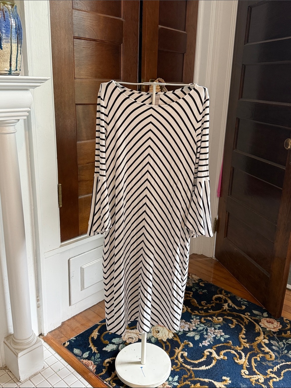 Chico's Black and White Chevron bell‎ sleeve Midi Dress- worn about 5x